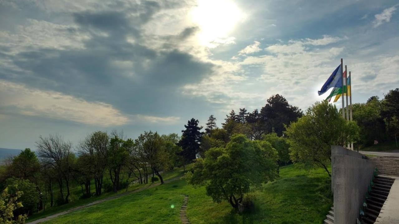 Feherhaz Alkalmi Szallo Pécs Exterior photo