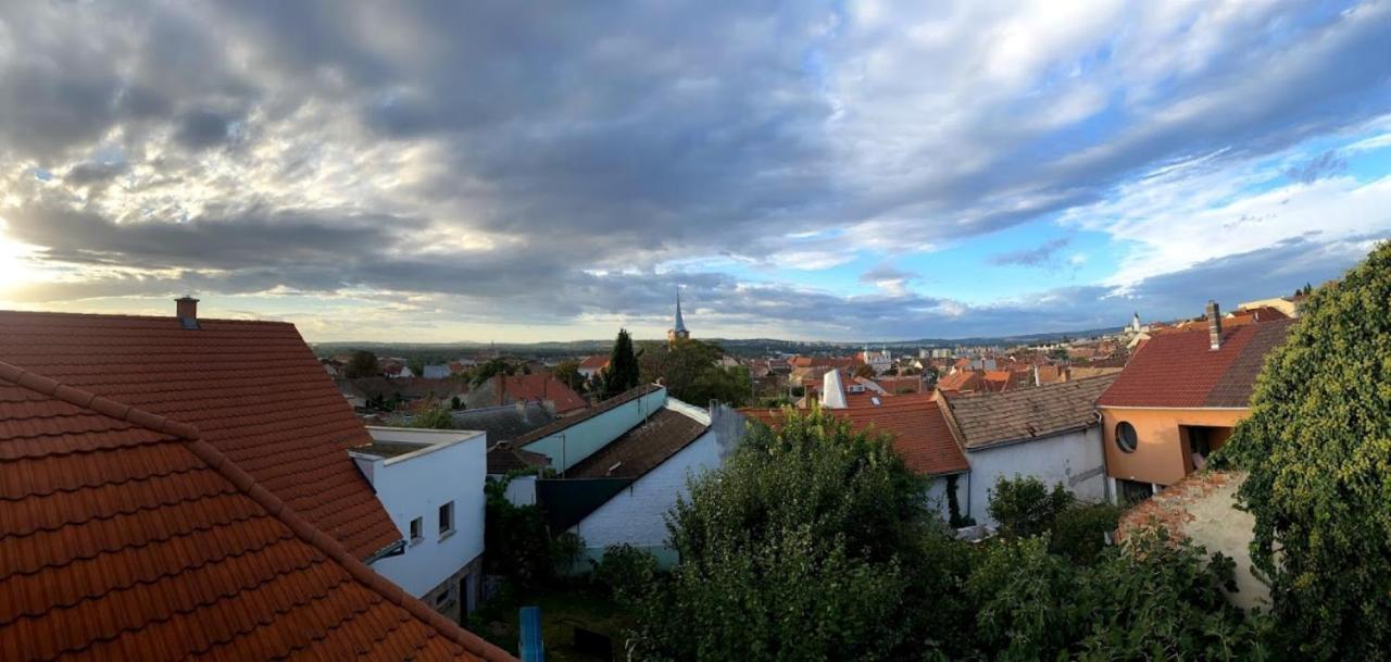 Feherhaz Alkalmi Szallo Pécs Exterior photo
